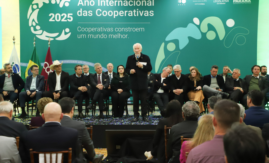 EXPOSIÇÃO 100 ANOS FRISIA