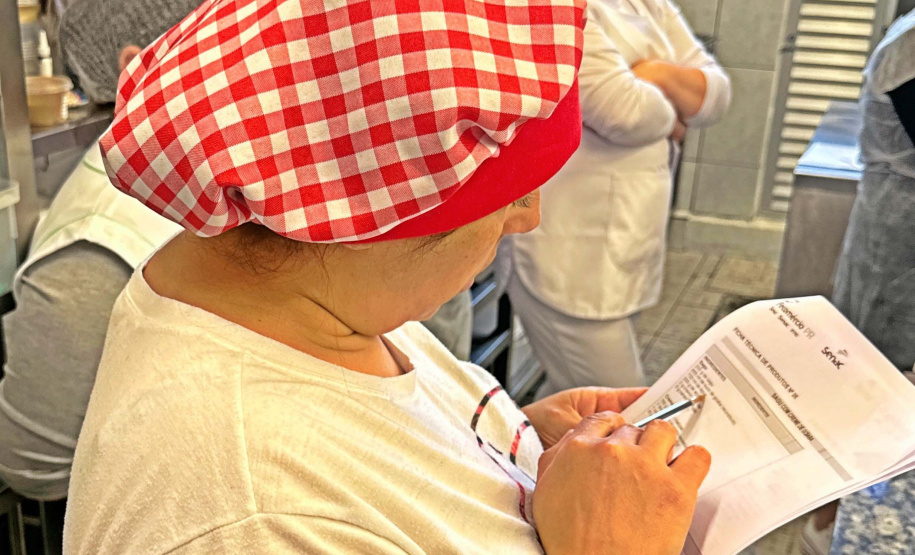 Receita de sucesso: Governo do Paraná capacita milhares de merendeiras em formação inédita