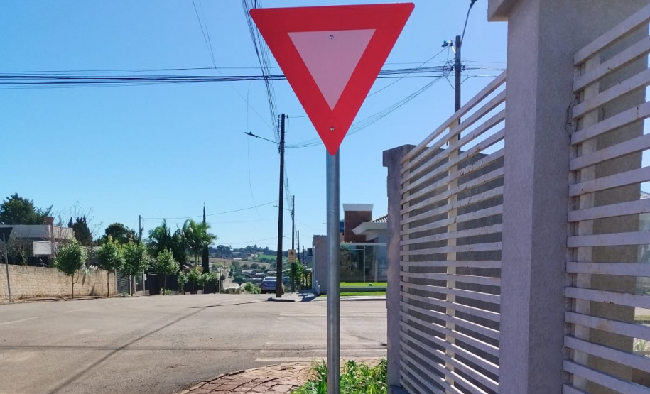 DETRAN - Obras de sinalização iniciadas pelo Detran em junho somam mais de R$ 1,3 milhão