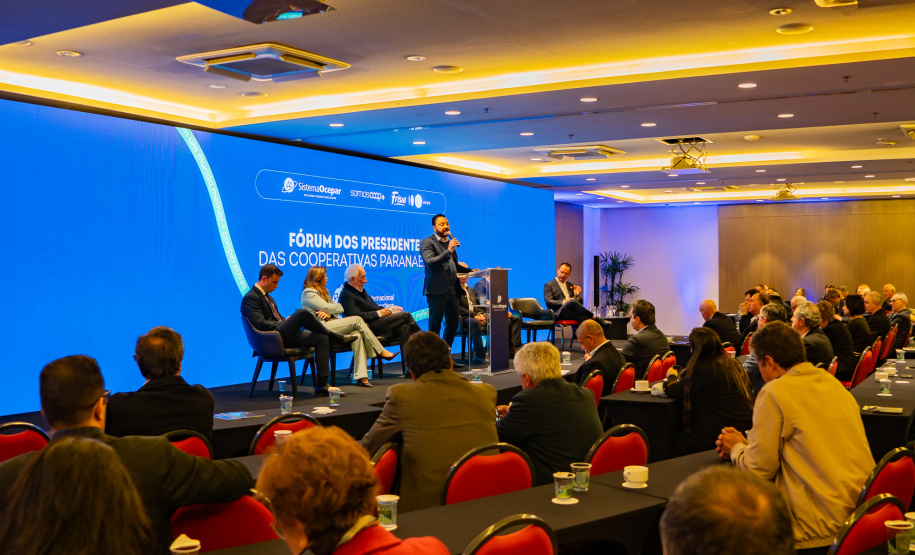 SEED - Paraná formaliza parceria para fortalecer cooperativas escolares em colégios agrícolas