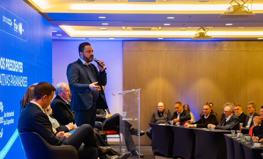 SEED - Paraná formaliza parceria para fortalecer cooperativas escolares em colégios agrícolas