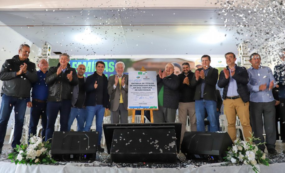 Governo do Estado regulariza 61 propriedades rurais em Boa Ventura de São Roque