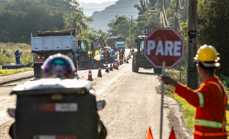Portos do Paraná inicia obras viárias em Antonina