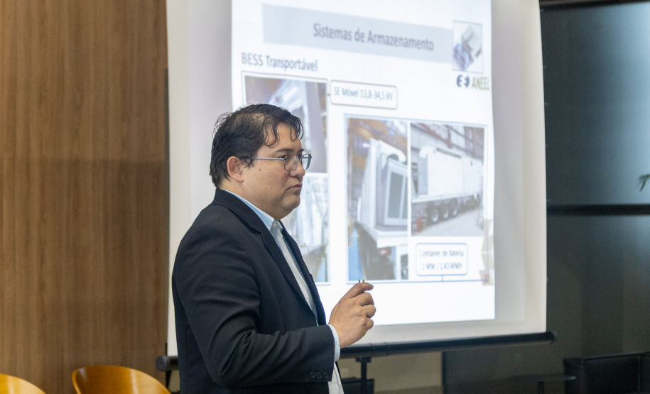 Copel estuda ampliar testes de energia em baterias para o setor de proteína animal, em conjunto com Ocepar