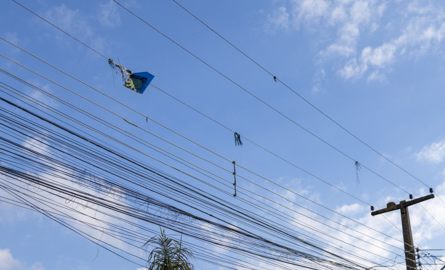 COPEL - Férias: atenção redobrada para evitar acidentes de crianças com a rede elétrica