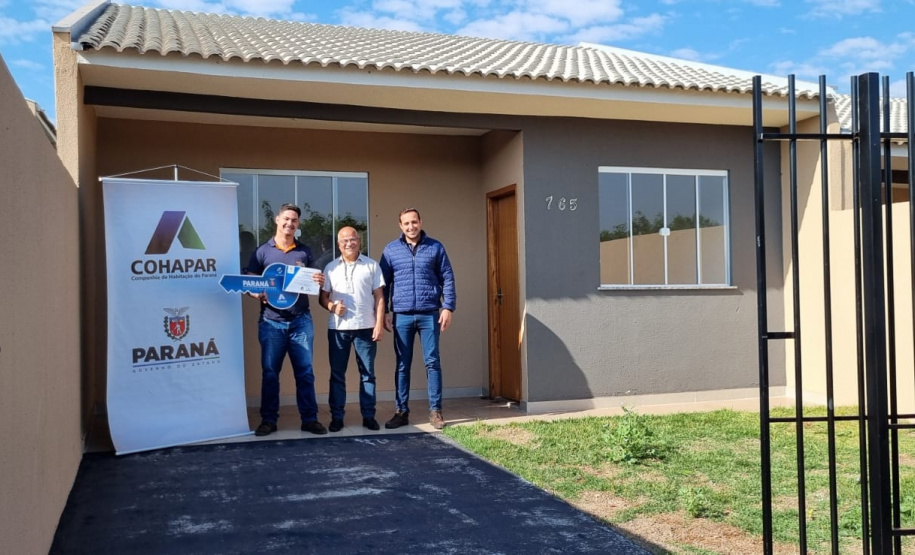 A Companhia de Habitação do Paraná concluiu a entrega de mais três módulos do Residencial Barcelona, com 68 moradias no total, nesta terça-feira (15) em Paiçandu.