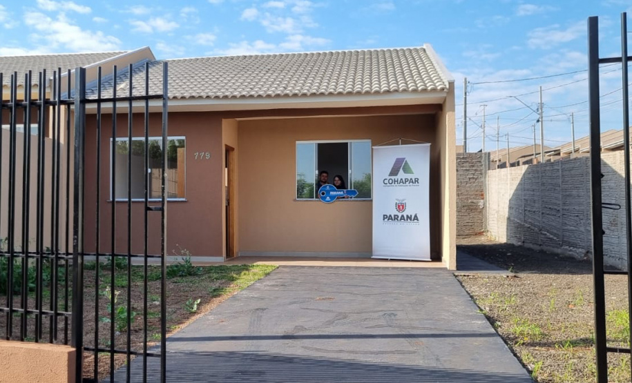 A Companhia de Habitação do Paraná concluiu a entrega de mais três módulos do Residencial Barcelona, com 68 moradias no total, nesta terça-feira (15) em Paiçandu.