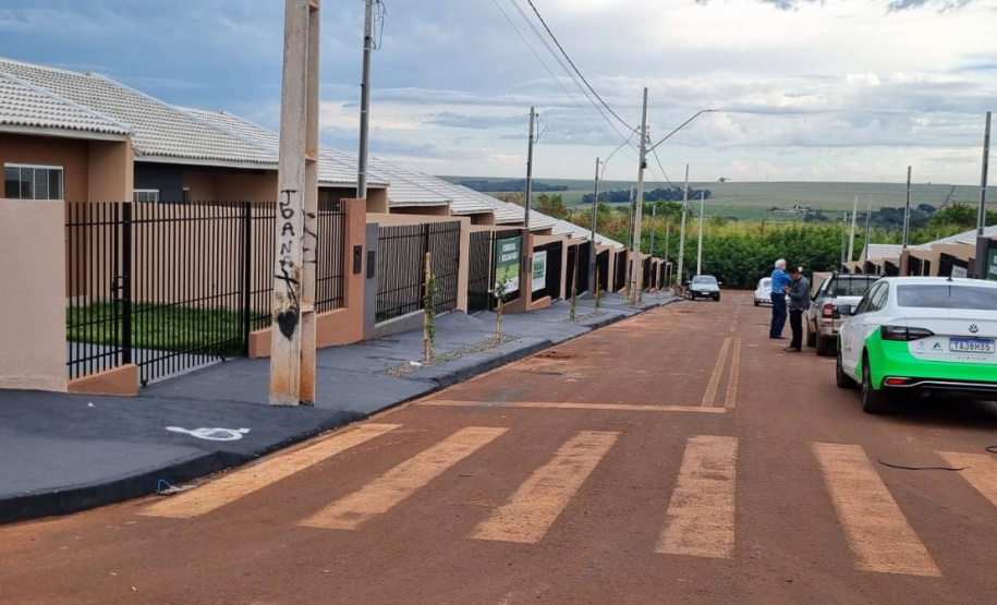 A Companhia de Habitação do Paraná concluiu a entrega de mais três módulos do Residencial Barcelona, com 68 moradias no total, nesta terça-feira (15) em Paiçandu.