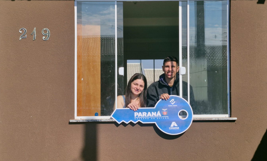 A Companhia de Habitação do Paraná concluiu a entrega de mais três módulos do Residencial Barcelona, com 68 moradias no total, nesta terça-feira (15) em Paiçandu.