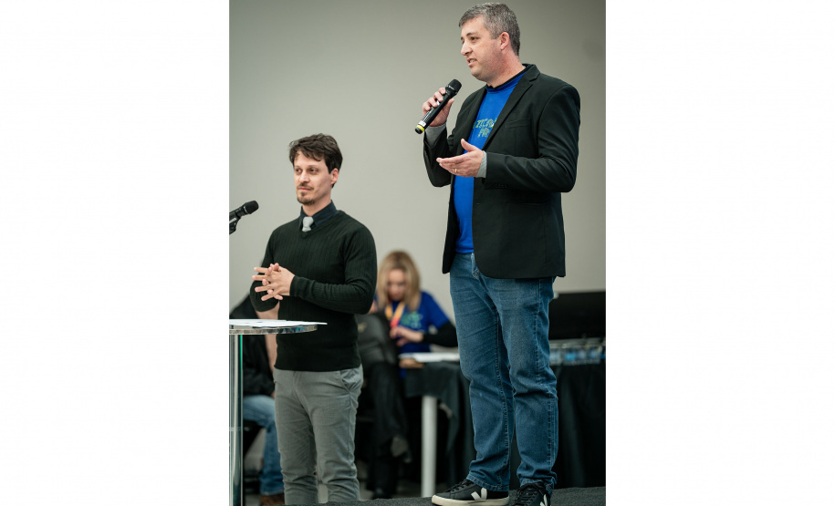 Seminário reúne professores e consolida ensino da Robótica como referência no Paraná