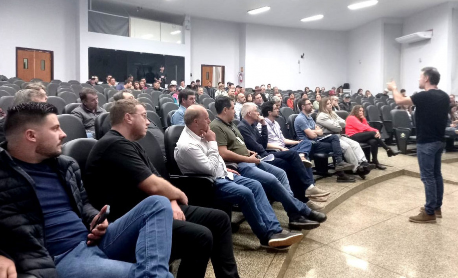 Reunião com a comunidade tratou dos principais pontos do empreendimento