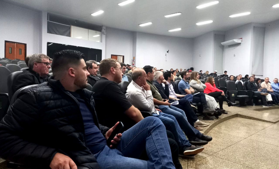 Reunião com a comunidade tratou dos principais pontos do empreendimento