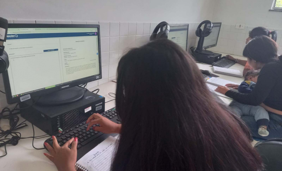 Conectividade e inclusão: internet de alta velocidade beneficia estudantes e professores em escolas indígenas do Paraná