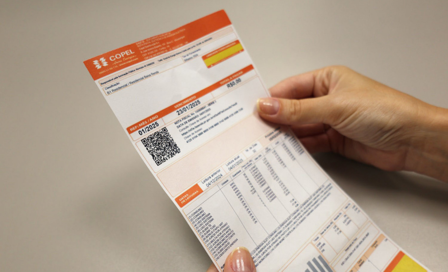 Programa paranaense Energia Solidária garante eletricidade gratuita a 342 mil famílias