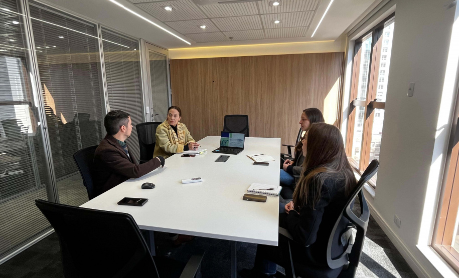 Invest Paraná atende em novo endereço no Centro de Curitiba