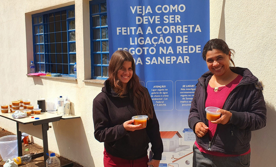 Sanepar ensina a fazer sabão com óleo de cozinha: economia em casa e preservação do meio ambiente