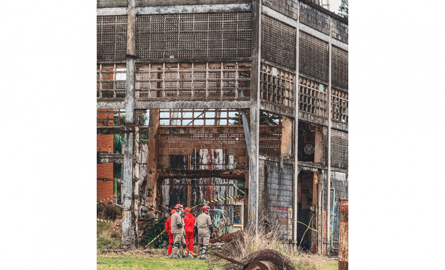 Bombeiros do Paraná concluem curso com padrão da ONU para resgate em desabamentos