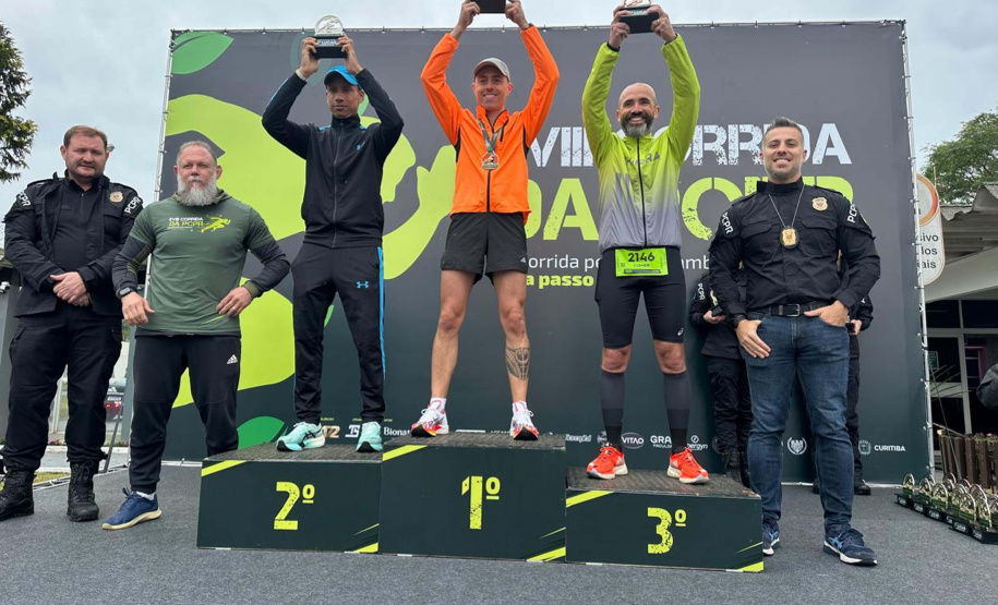 Corrida histórica celebra os 172 anos da Polícia Civil do Paraná e reúne 4,7 mil pessoas em Curitiba