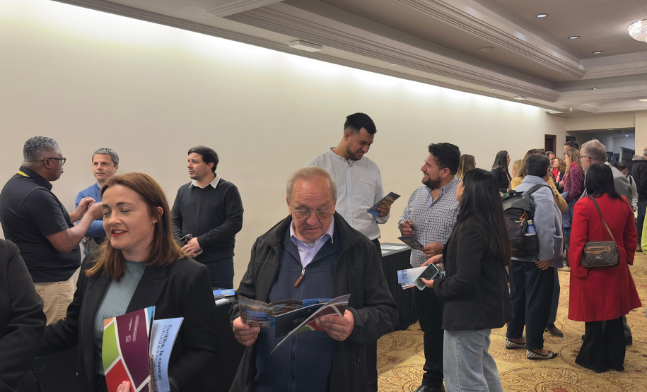 Em evento inédito, Viaje Paraná capacita estrangeiros e leva coexpositores a Montevidéu, no Uruguai