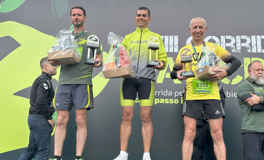 Corrida histórica celebra os 172 anos da Polícia Civil do Paraná e reúne 4,7 mil pessoas em Curitiba