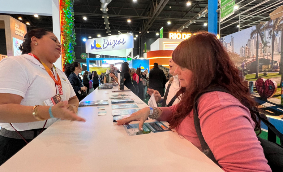 Estande recorde, gastronomia e coexpositores: Viaje Paraná participa de feira em Buenos Aires