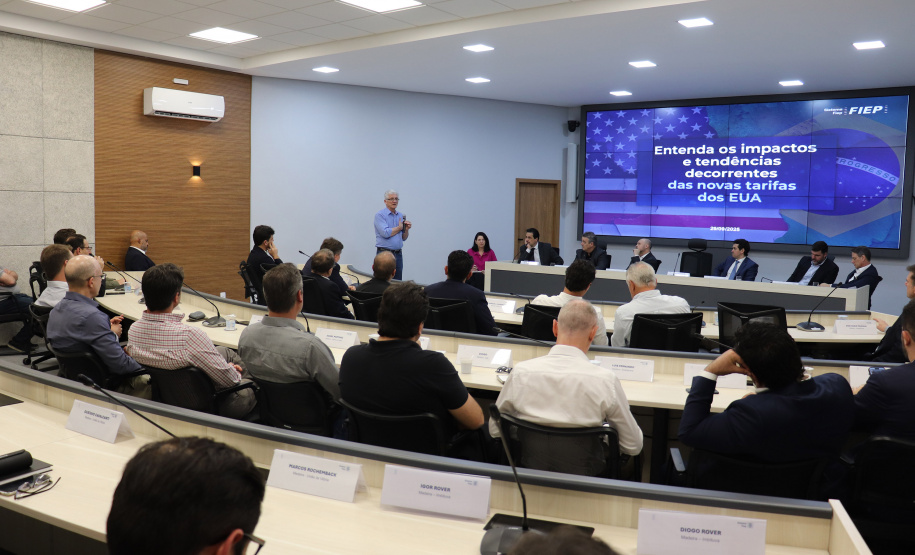 Governo vai ampliar medidas de auxílio a empresas afetadas por tarifas dos EUA