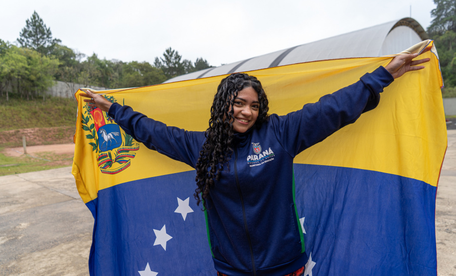 SEED - Projeto de modernização entrega lava-louças e novos equipamentos para cozinhas de escolas do Paraná