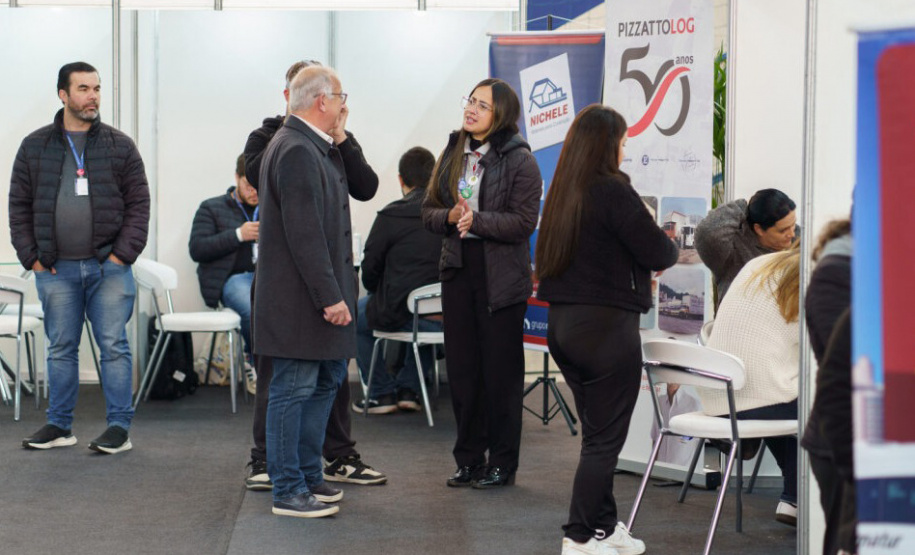 SETR - Mutirão do setor de transportes em Curitiba gera mais de 700 atendimentos e oferta 500 vagas de emprego