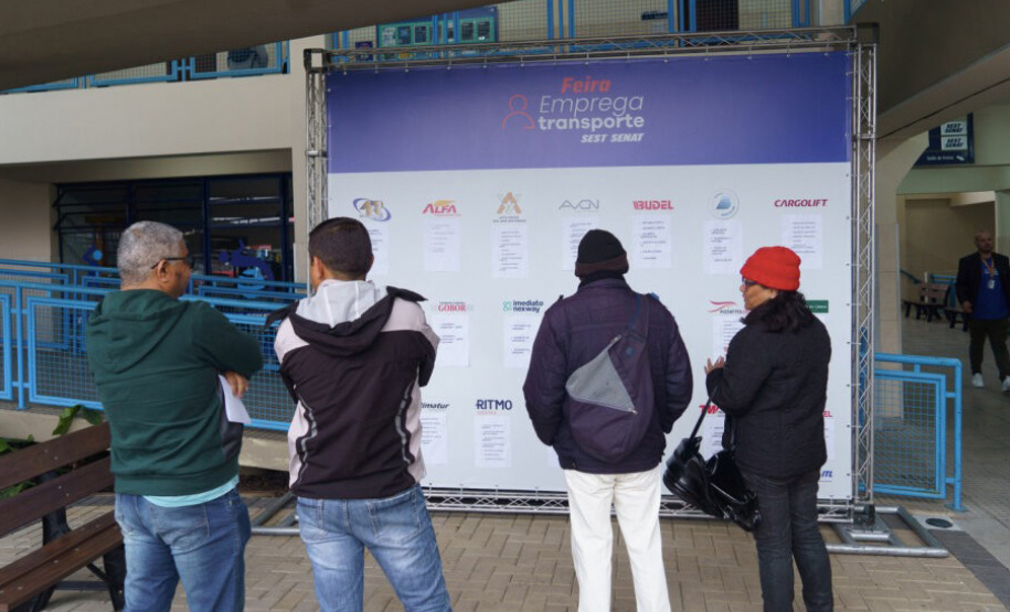 SETR - Mutirão do setor de transportes em Curitiba gera mais de 700 atendimentos e oferta 500 vagas de emprego