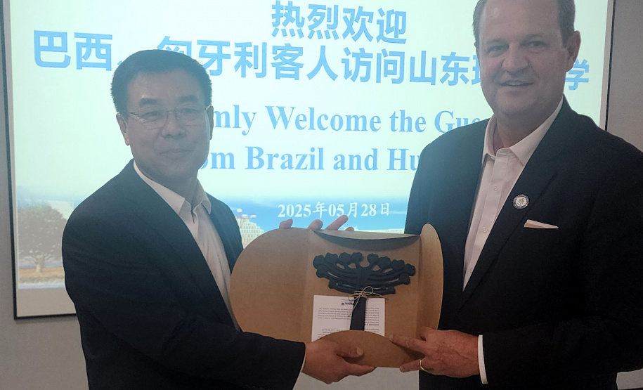 Paraná assina acordo com universidade chinesa para ampliar cooperação acadêmica internacional