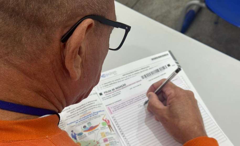 Custodiados do sistema prisional realizam provas do Encceja PPL em todo o Paraná