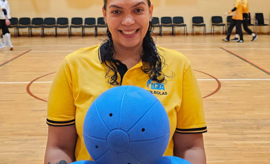 Lição para todos: professora paranaense inspira alunos com valores do esporte paralímpico