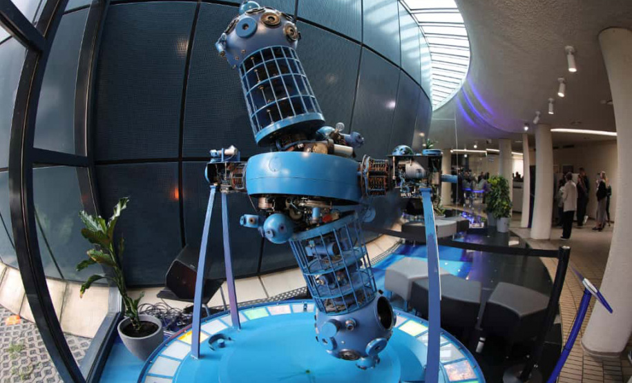 Visita ao Planetário de  Wolfsburg. É um dos dez maiores planetários da Alemanha