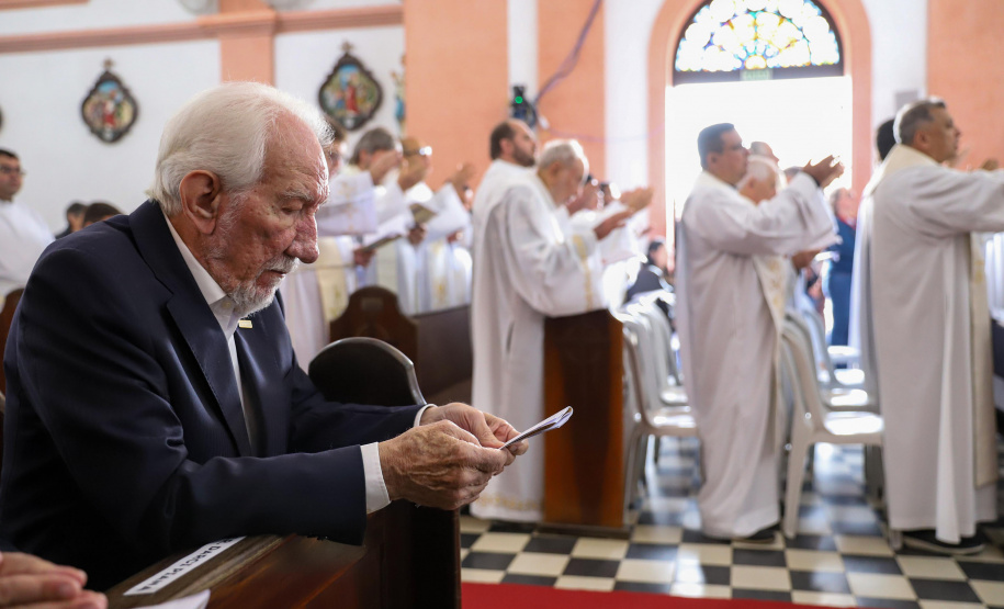Piana participa da posse de Dom Paulo Alves Romão como bispo de Paranaguá, no Litoral
