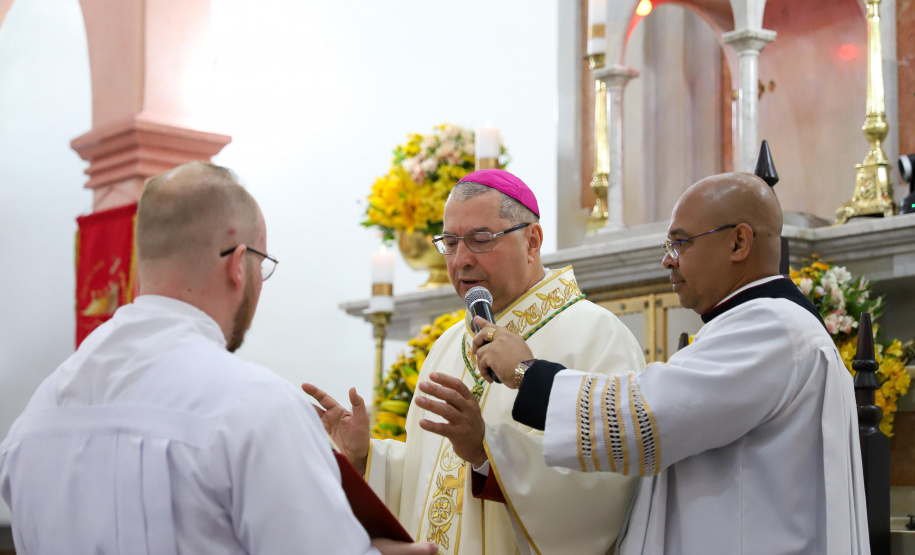 Piana participa da posse de Dom Paulo Alves Romão como bispo de Paranaguá, no Litoral