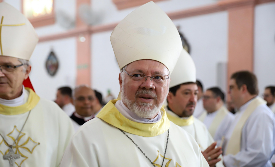 Piana participa da posse de Dom Paulo Alves Romão como bispo de Paranaguá, no Litoral