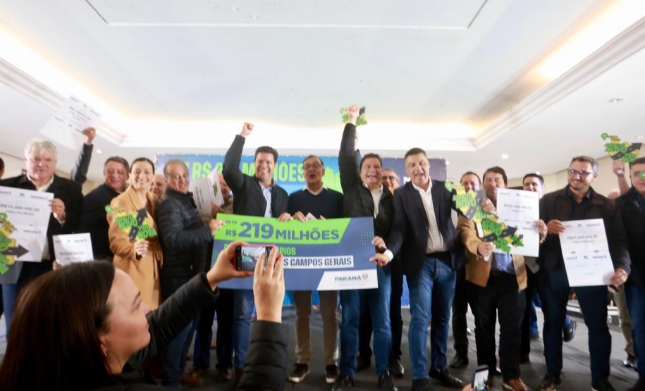 Governo do Estado autoriza investimentos de mais de R$ 200 milhões para os Campos Gerais