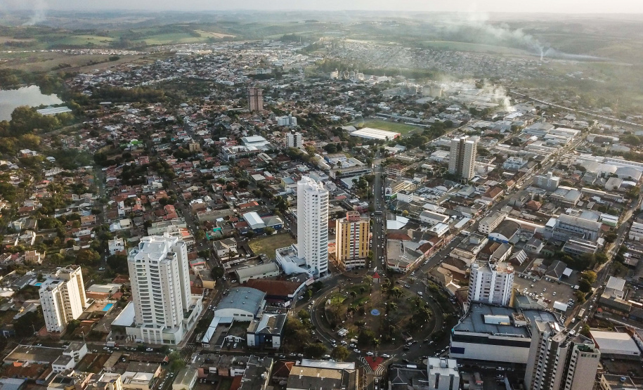 Paraná tem 19 cidades acima de 100 mil habitantes com menos de 5% de desocupação