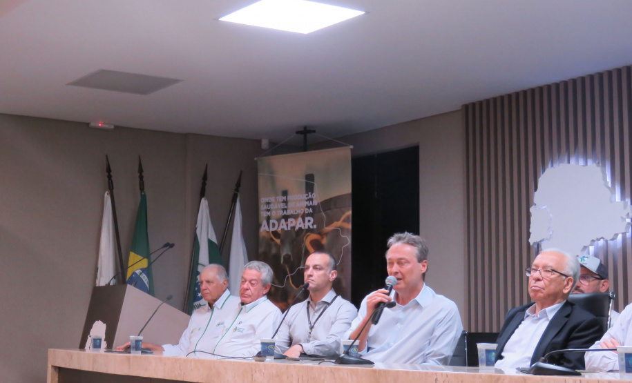 Lideranças reforçam importância da mobilização da Adapar no Oeste