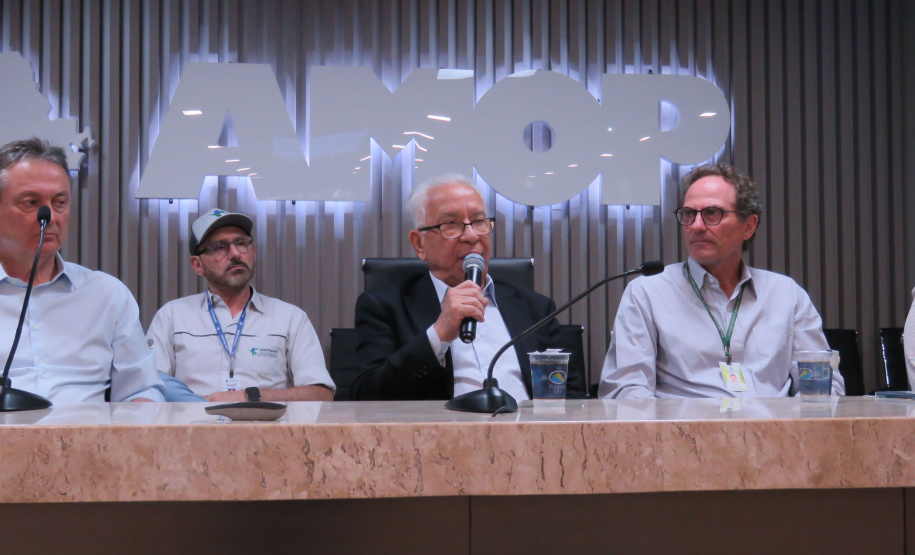 Lideranças reforçam importância da mobilização da Adapar no Oeste