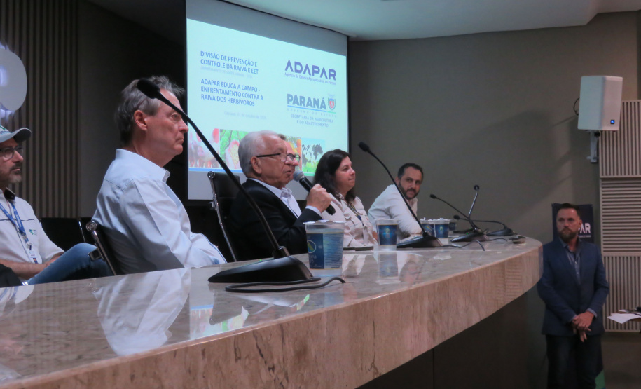 Lideranças reforçam importância da mobilização da Adapar no Oeste