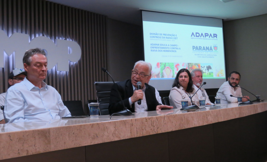 Lideranças reforçam importância da mobilização da Adapar no Oeste