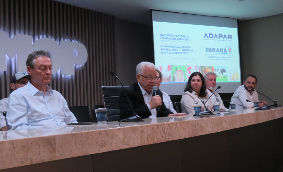 Lideranças reforçam importância da mobilização da Adapar no Oeste