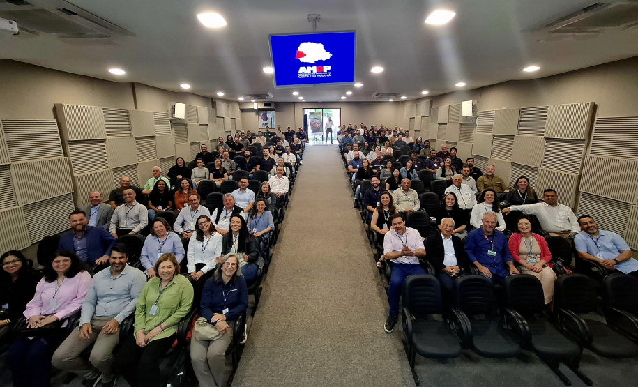 Lideranças reforçam importância da mobilização da Adapar no Oeste