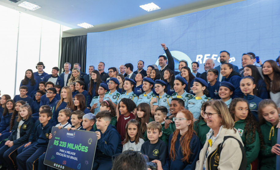 Governo anuncia R$ 132 milhões em obras de reformas de escolas estaduais