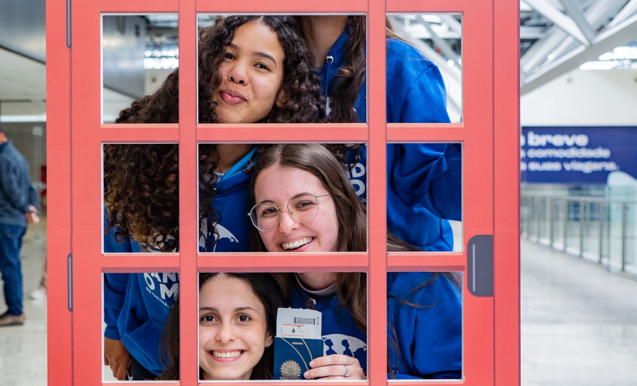 SEED - Paraná divulga lista com países de destino dos estudantes do Ganhando o Mundo 2026