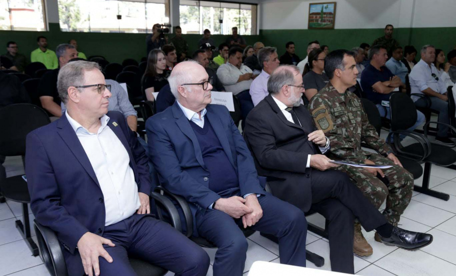 Paraná firma parceria com o Ministério da Defesa para nova operação do Projeto Rondon