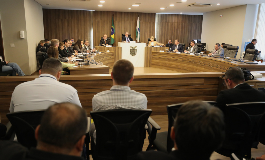 Sesa destaca investimentos do Opera Paraná em prestação de contas na Assembleia Legislativa