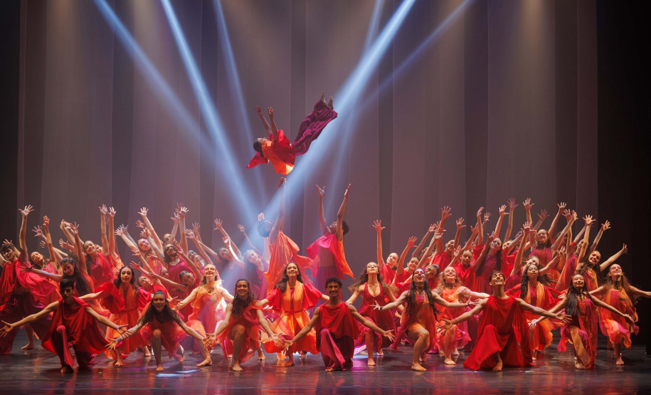 Novos bailarinos: inscrições para a Escola de Dança Teatro Guaíra abrem em 16 de outubro