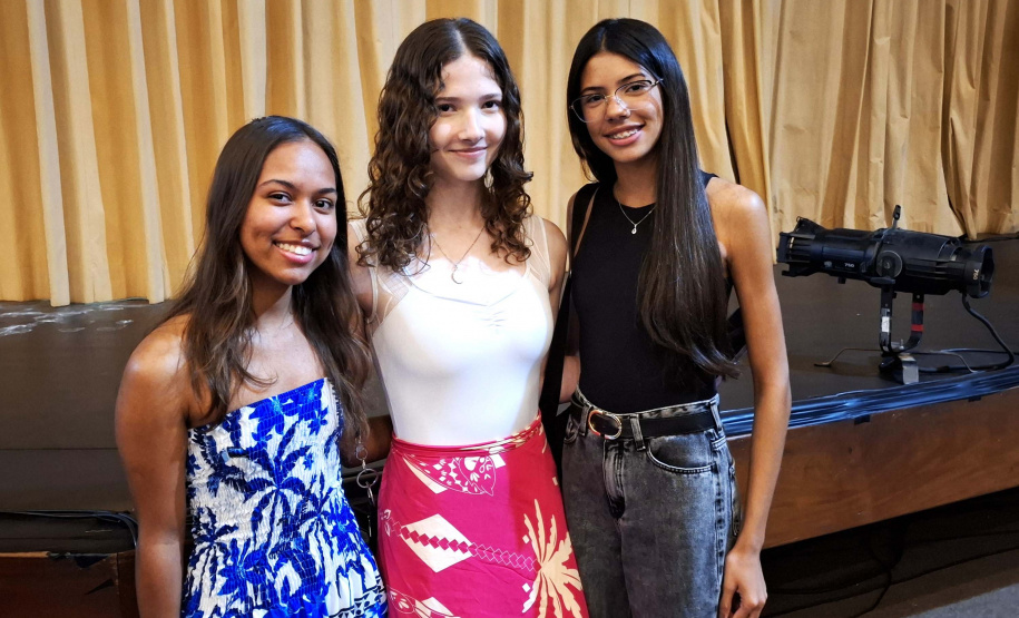 Balé Teatro Guaíra inspira novas gerações em apresentações em Ibiporã